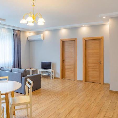 Apartment By The Sheraton Batumi Bagian luar foto