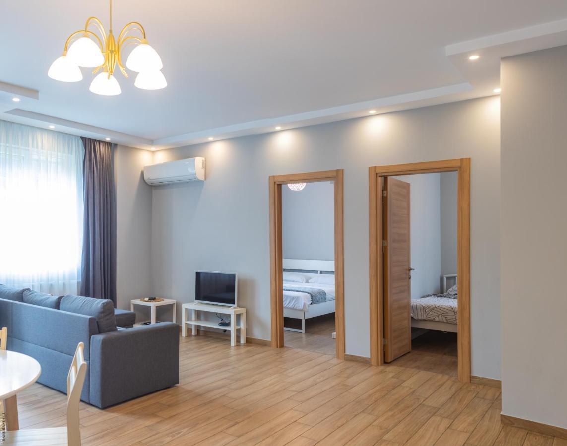 Apartment By The Sheraton Batumi Bagian luar foto