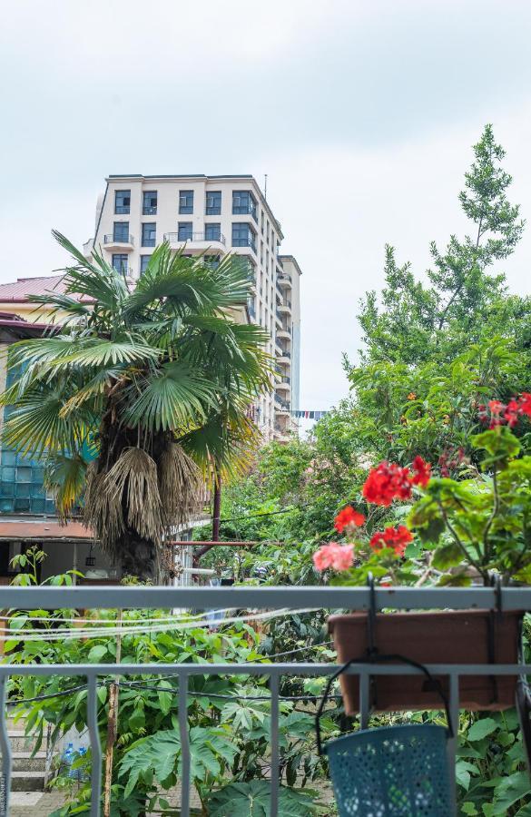 Apartment By The Sheraton Batumi Bagian luar foto