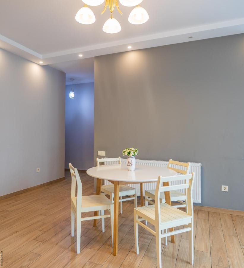 Apartment By The Sheraton Batumi Bagian luar foto